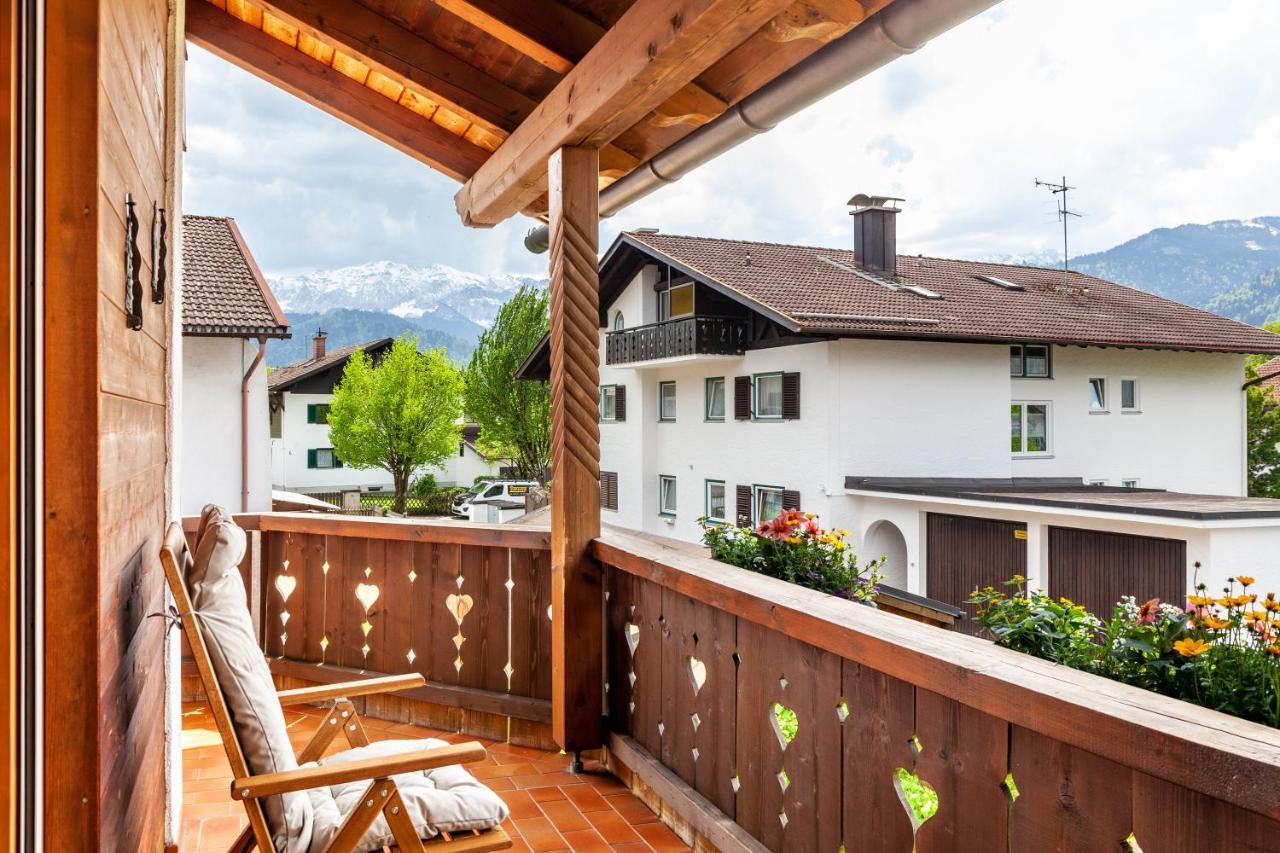 Alpblick Apartment Alpspitze جارمش بارتنكيرشن المظهر الخارجي الصورة
